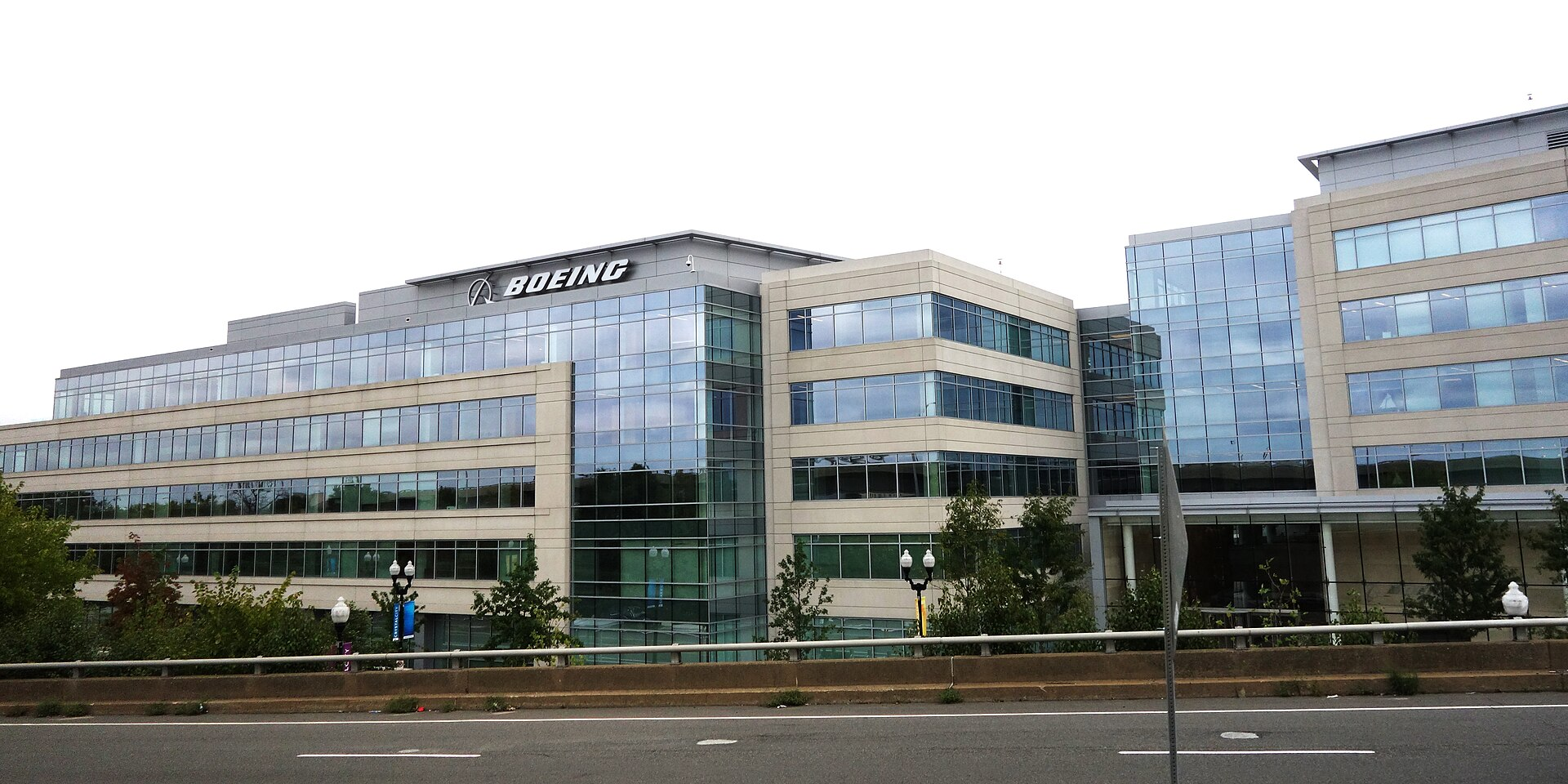 A Beginner's Guide to Airplane Manufacturers