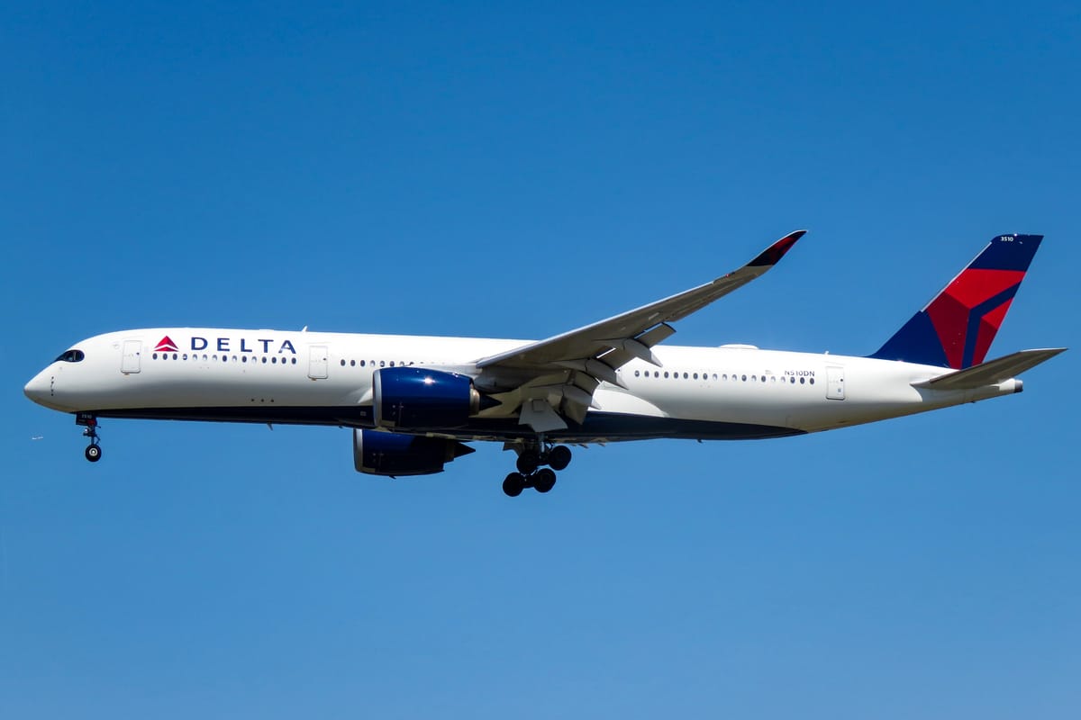 Delta Soars, American Stumbles: H1 2025 Airline Showdown